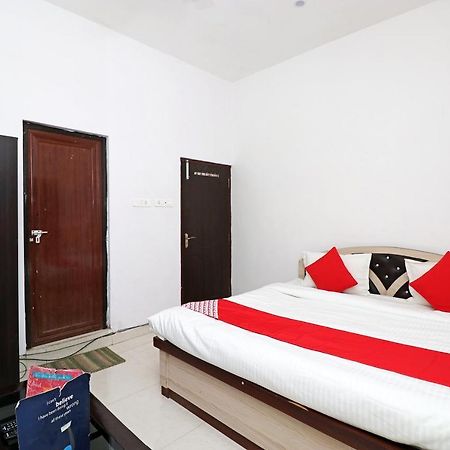 Oyo 24572 Express Inn Lucknow Ngoại thất bức ảnh