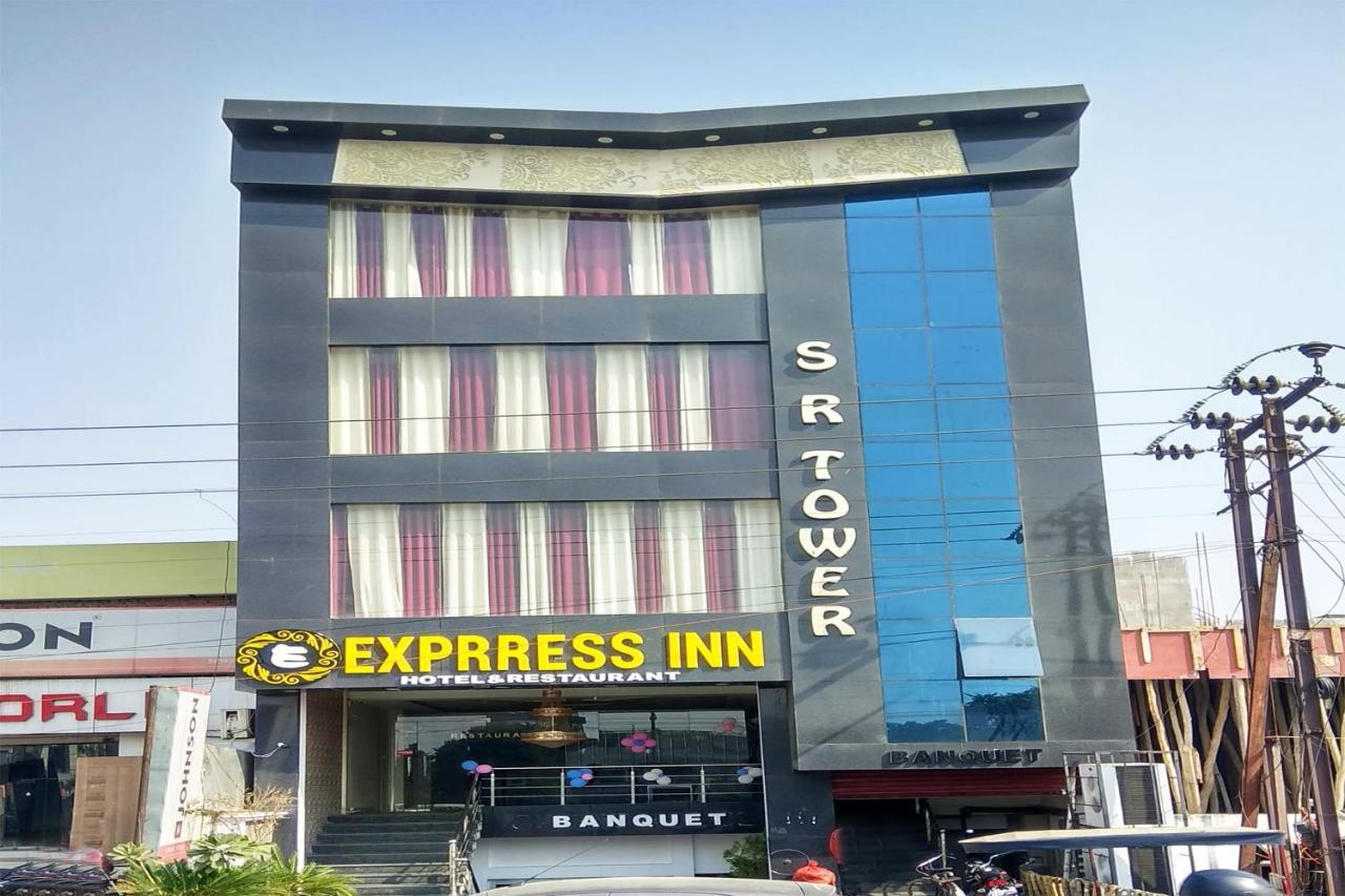 Oyo 24572 Express Inn Lucknow Ngoại thất bức ảnh