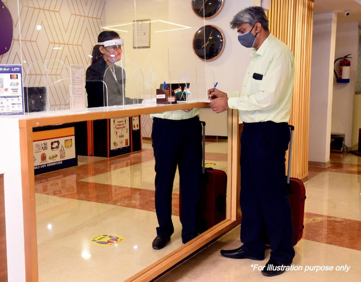 Oyo 24572 Express Inn Lucknow Ngoại thất bức ảnh